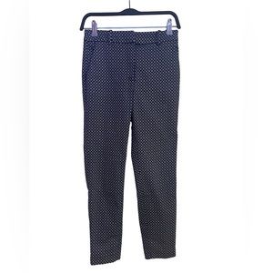 H&M Dress Pants, Capri Style. Navy Blue & White Pattern. Size: US 4, EUR 34.
